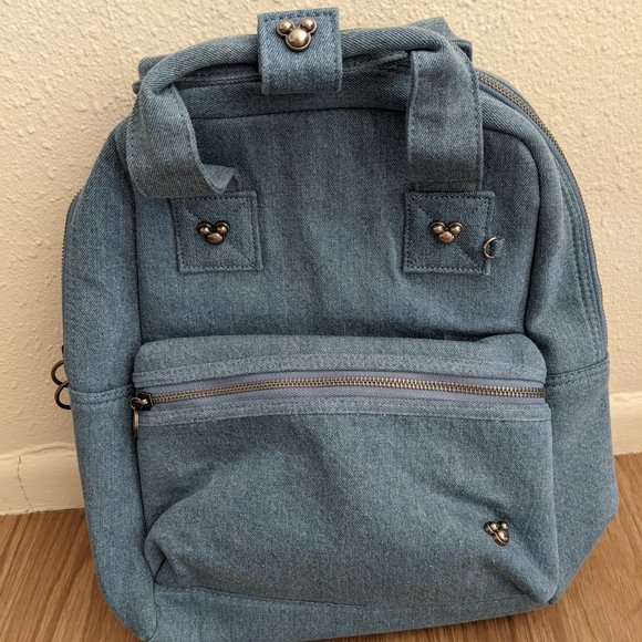! SOLD ! Mickey Mouse Icon Flair Denim Backpack - Picture 4 of 8